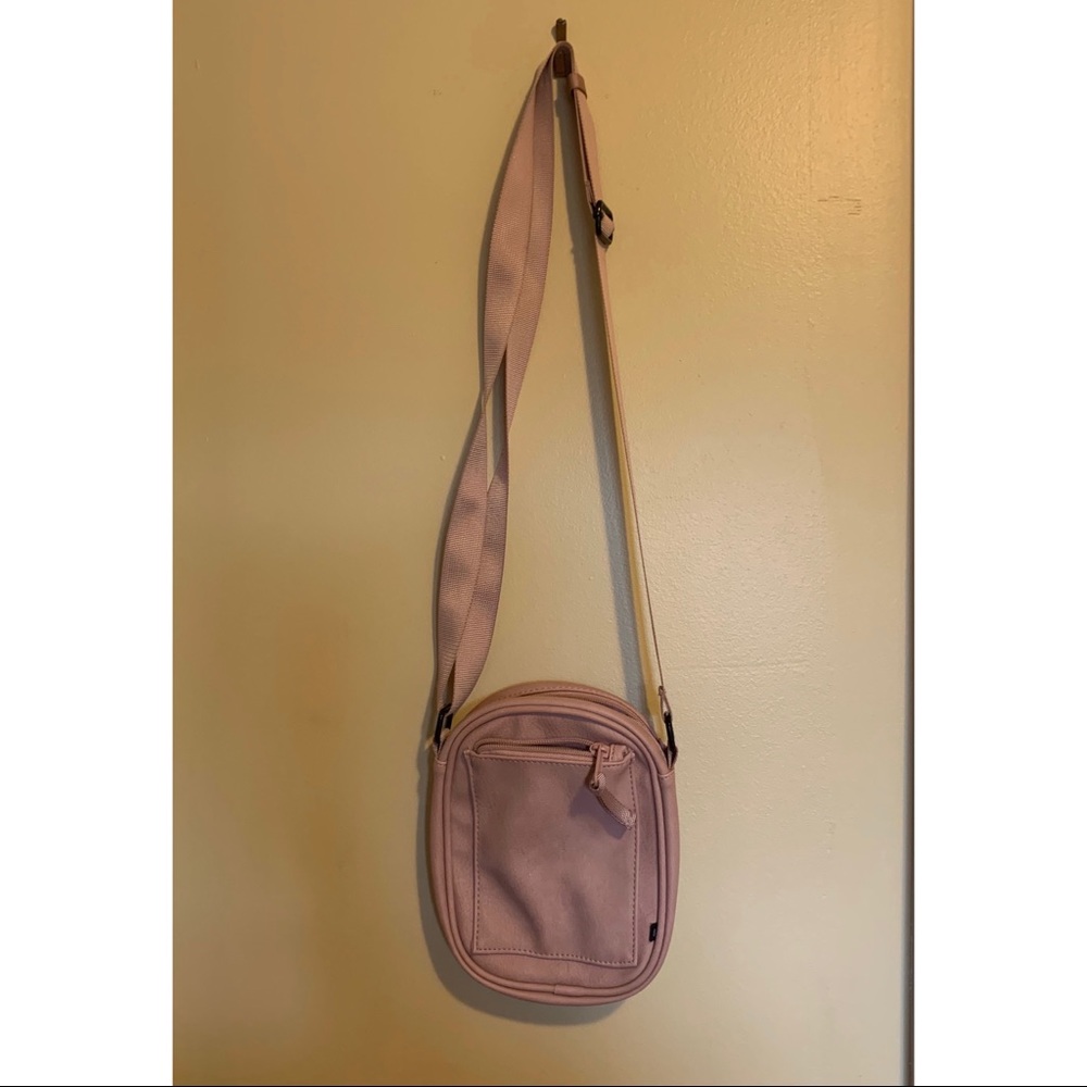 UO dusty pink side bag